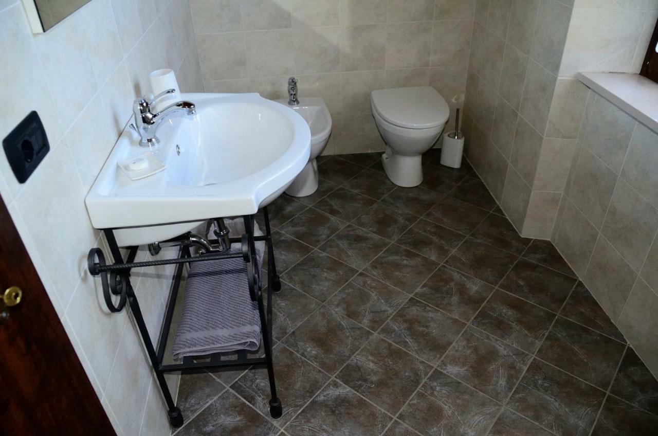Bed and Breakfast La Collina Dei Franchi Camporgiano Exterior foto